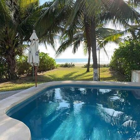 Casa Mana: Beachfront Home W/Pool On Playa Blanca Zihuatanejo Exterior foto